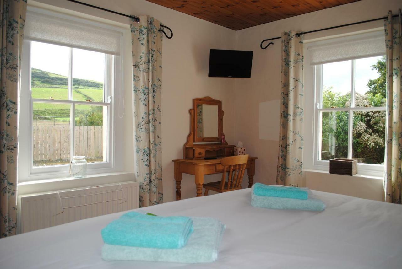 The Castle Bed & Breakfast Ballintoy Exterior photo